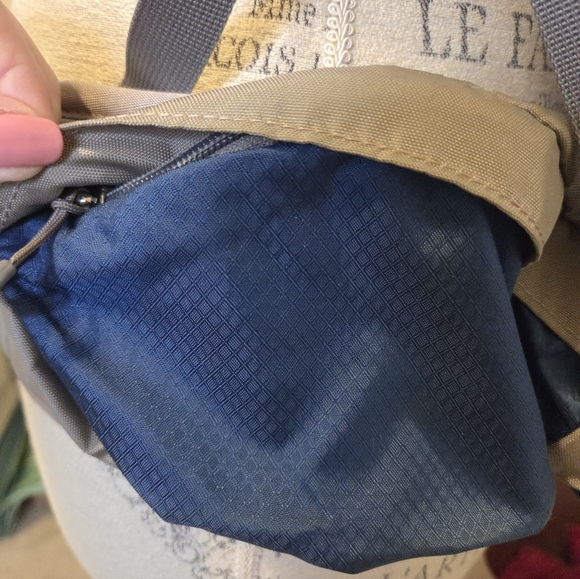 Osprey Kestrel 28 M/L Backpack Hiking Travel Camping Outdoor Blue/Gray - Picture 5 of 16